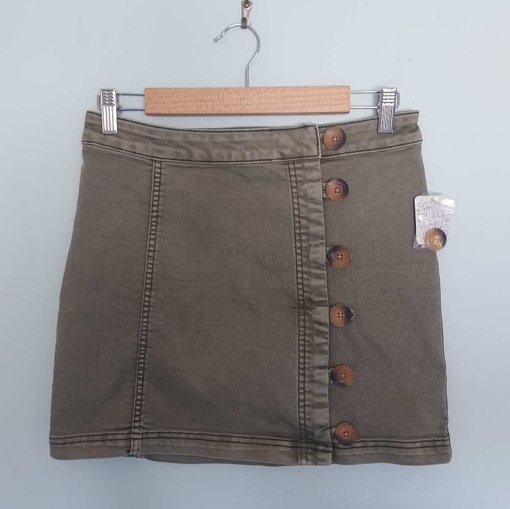 Free People Olive Khaki Mini Skirt Size 4 NEW NWT Boho  Little Daisies Buttons - Picture 2 of 11